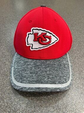 Kansas City Chiefs New Era 39
Thirty Nine Flex Fit Hat Size
Medium/Large